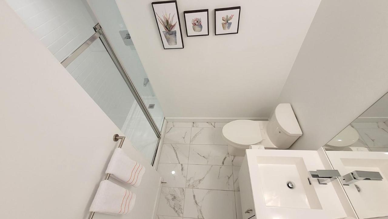 Lovely 3 Bedrooms In University Of トロント エクステリア 写真